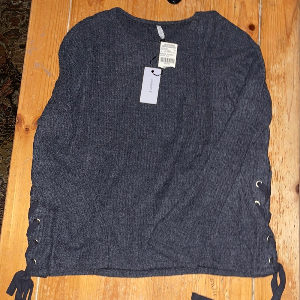 COPY - Z supply. Super soft long sleeved brand new tunic